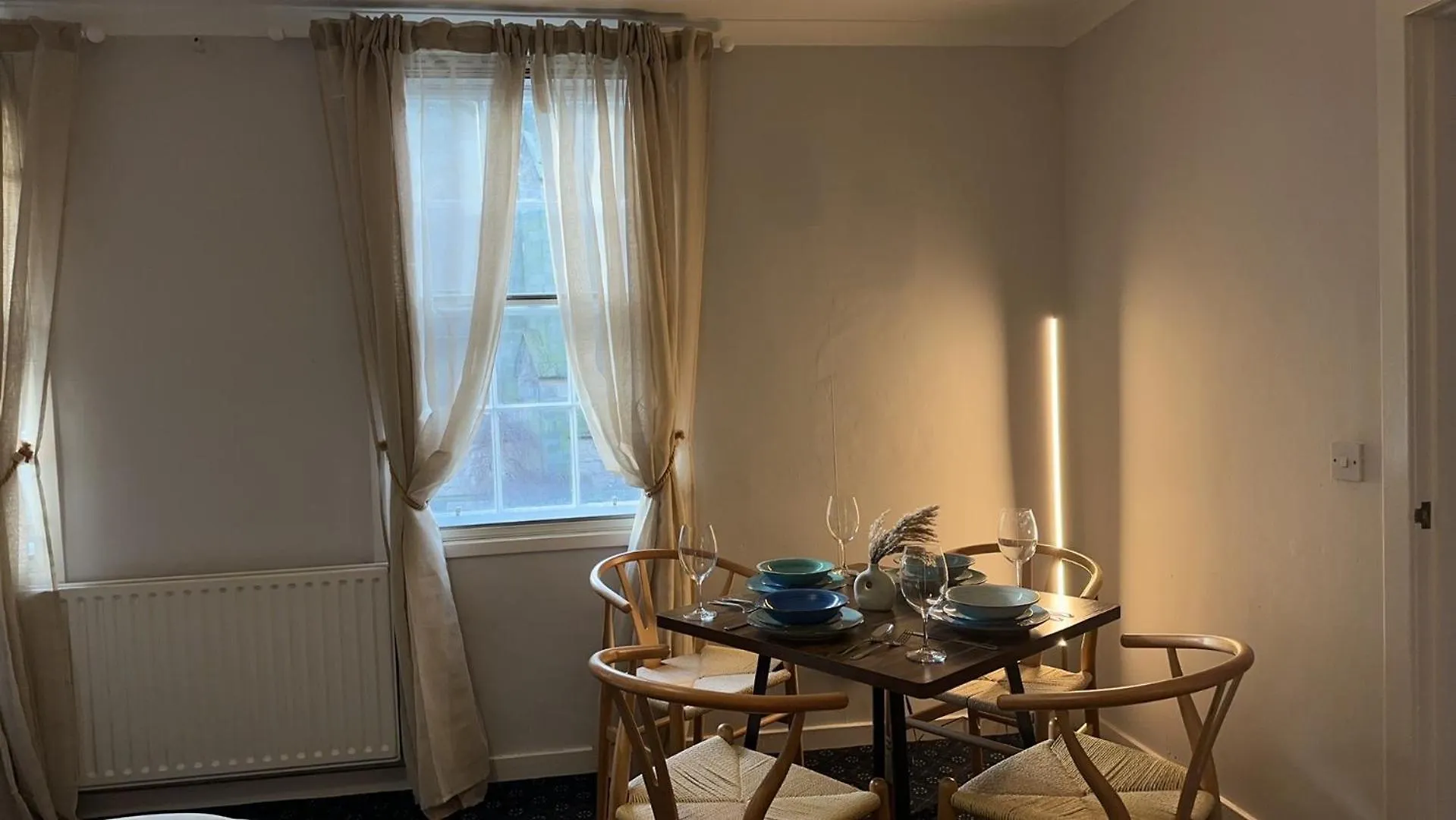 Lejlighed Nicolson Street Two Bedrooms Edinburgh